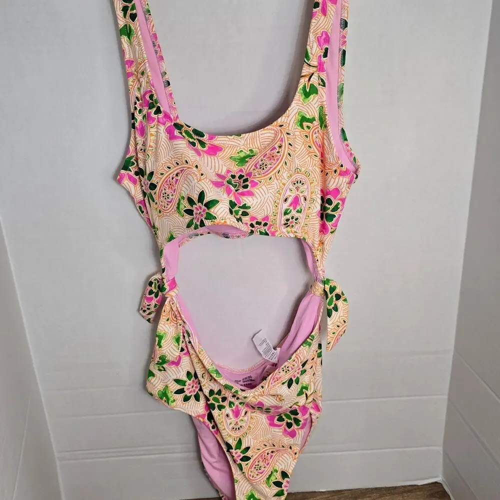 Aerie Women's Paisley Print One-Piece Swimsuit size Large NWT